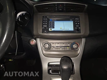 2014 Nissan Sentra SR – miniatura 11