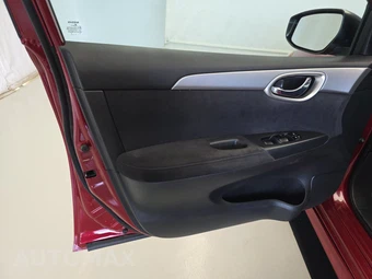2014 Nissan Sentra SR - miniatura 9