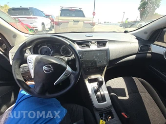2014 Nissan Sentra SV - miniatura 11
