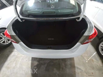 2014 Nissan Sentra SV - miniatura 14