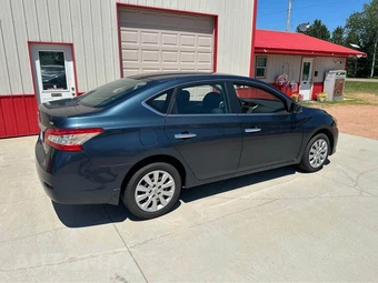 2014 Nissan Sentra SV - miniatura 2