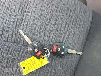 2014 Nissan Sentra SV – miniatura 5