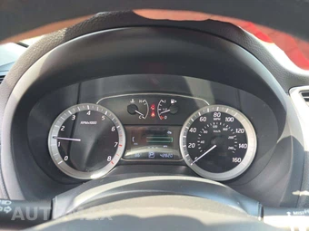 2014 Nissan Sentra SV – miniatura 6