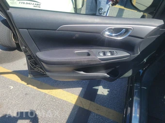 2014 Nissan Sentra SV – miniatura 9