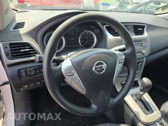 2014 Nissan Sentra SV – miniatura 10