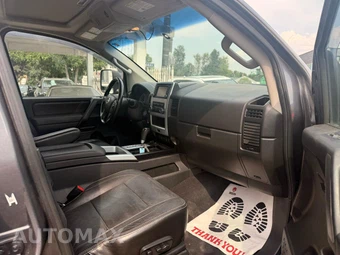2014 Nissan TITAN PRO-4X Crew Cab Short Bed - miniatura 12