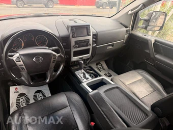 2014 Nissan TITAN PRO-4X Crew Cab Short Bed - miniatura 13