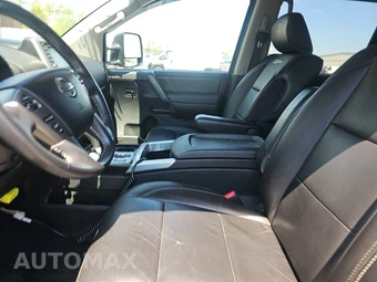 2014 Nissan TITAN PRO-4X Crew Cab Short Bed - miniatura 7