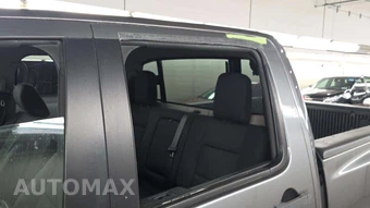 2014 Nissan TITAN SV Crew Cab Short Bed - miniatura 25