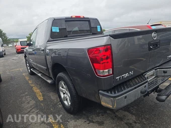 2014 Nissan TITAN SV Crew Cab Short Bed - miniatura 6