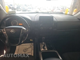 2014 Nissan TITAN SV Crew Cab Short Bed - miniatura 11