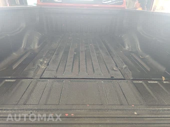 2014 Nissan TITAN SV Crew Cab Short Bed - miniatura 16