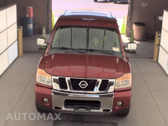 2014 Nissan TITAN SV Crew Cab Short Bed - miniatura 2