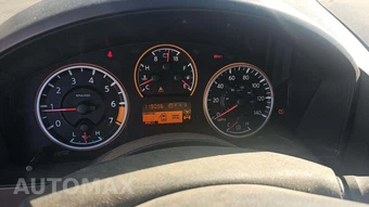 2014 Nissan TITAN SV Crew Cab Short Bed - miniatura 27