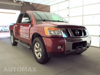 2014 Nissan TITAN SV Crew Cab Short Bed - miniatura 3