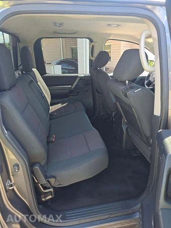 2014 Nissan TITAN SV Crew Cab Short Bed - miniatura 16