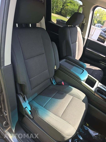 2014 Nissan TITAN SV Crew Cab Short Bed - miniatura 18