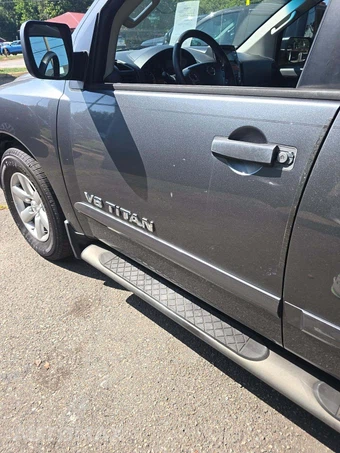 2014 Nissan TITAN SV Crew Cab Short Bed - miniatura 25