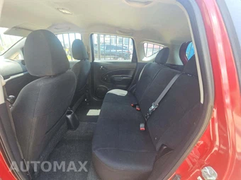 2014 Nissan Versa Note S - miniatura 13
