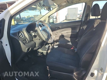 2014 Nissan Versa Note S Plus – miniatura 7