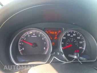 2014 Nissan Versa Note SV – miniatura 12