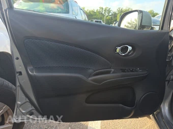 2014 Nissan Versa Note SV – miniatura 9