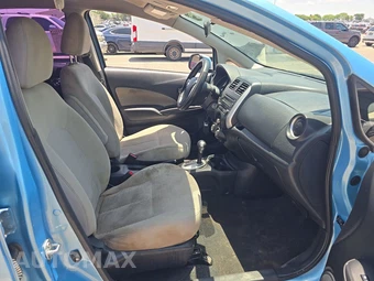 2014 Nissan Versa Note SV - miniatura 13