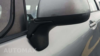 2014 Nissan Versa Note SV - miniatura 39