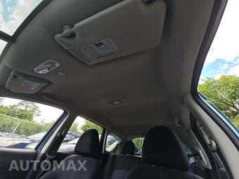 2014 Nissan Versa Note SV – miniatura 11