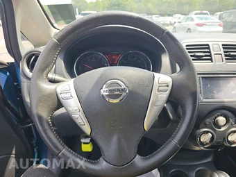 2014 Nissan Versa Note SV – miniatura 10