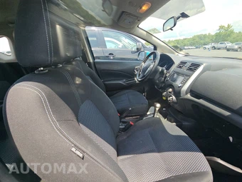 2014 Nissan Versa Note SV – miniatura 8