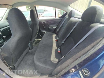 2014 Nissan Versa S – miniatura 13