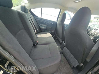2014 Nissan Versa S – miniatura 16
