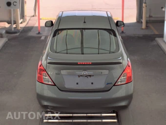 2014 Nissan Versa S Plus - miniatura 5