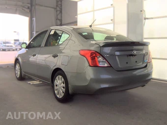 2014 Nissan Versa S Plus - miniatura 6