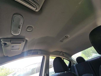 2014 Nissan Versa SV – miniatura 11