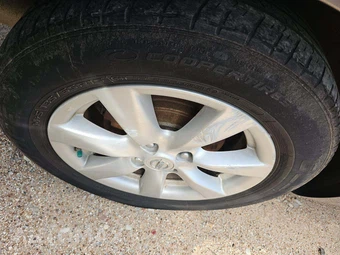 2014 Nissan Versa SV – miniatura 27