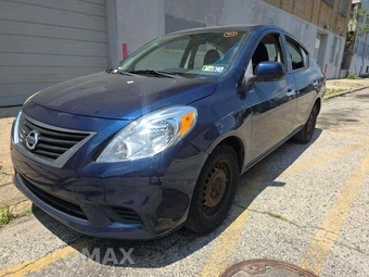2014 Nissan Versa SV