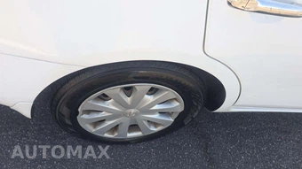 2014 Nissan Versa SV - miniatura 30