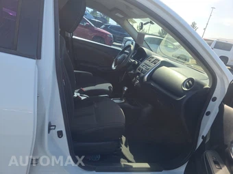 2014 Nissan Versa SV - miniatura 8