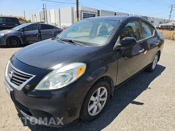 2014 Nissan Versa SV