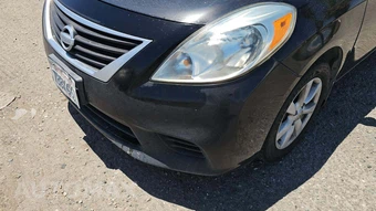 2014 Nissan Versa SV – miniatura 20