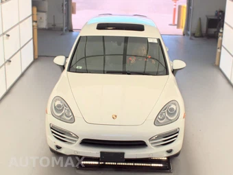 2014 Porsche Cayenne Diesel – miniatura 2