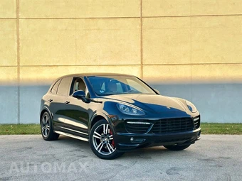 2014 Porsche Cayenne GTS - miniatura 2