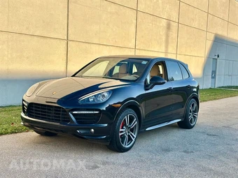 2014 Porsche Cayenne GTS - miniatura 3