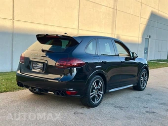 2014 Porsche Cayenne GTS - miniatura 9