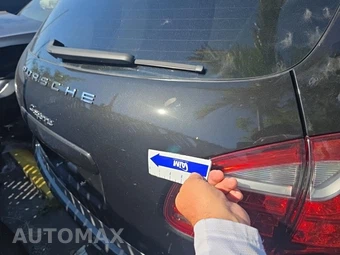2014 Porsche Cayenne Platinum Ed. – miniatura 27