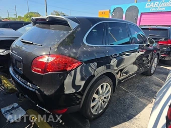 2014 Porsche Cayenne Platinum Ed. – miniatura 4
