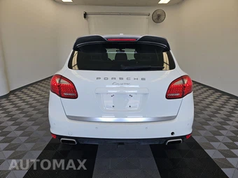 2014 Porsche Cayenne Platinum Ed. - miniatura 5
