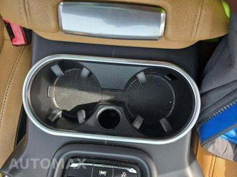 2014 Porsche Cayenne Platinum Ed. – miniatura 21
